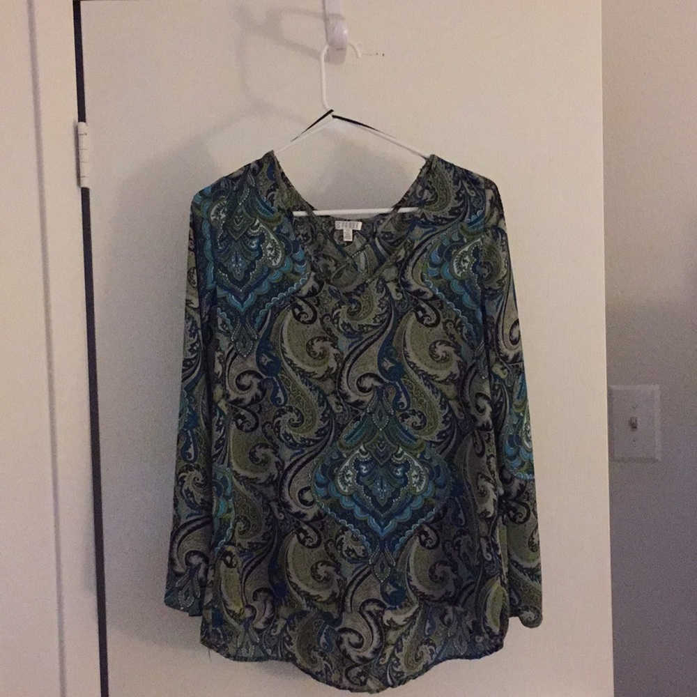 Green/blue blouse